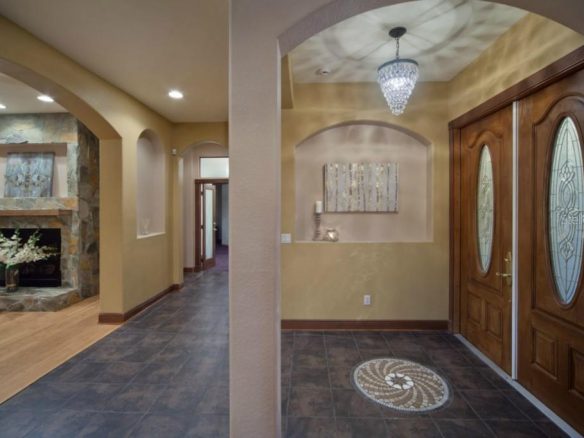 12866 Lake Sawyer Ln Windermere