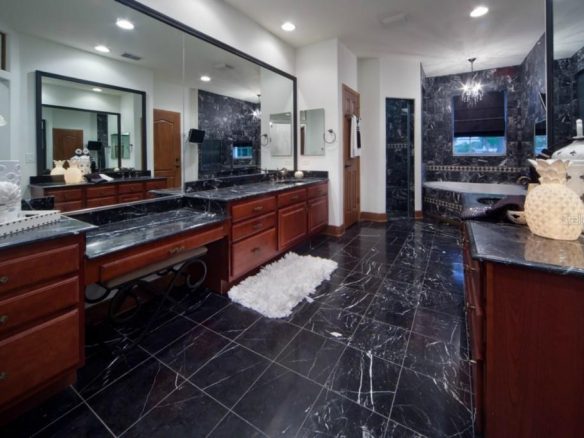 12866 Lake Sawyer Ln Windermere