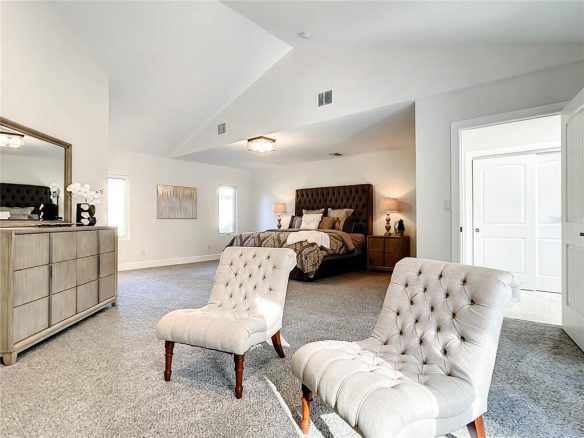107 AMBERWOOD Court LONGWOOD, FL