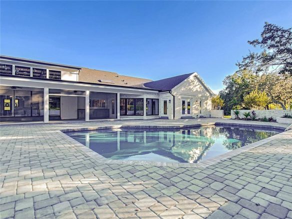 107 AMBERWOOD Court LONGWOOD, FL
