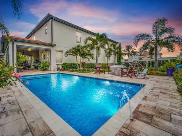 10836 ROYAL CYPRESS Way ORLANDO, FL