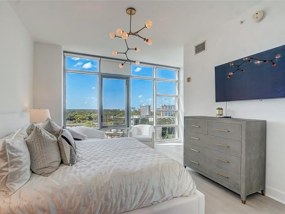 260 S OSCEOLA Avenue #906 ORLANDO, FL