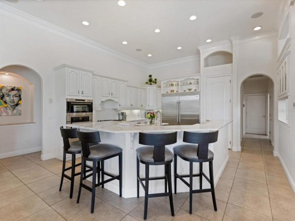 6215 BLAKEFORD Drive WINDERMERE, FL