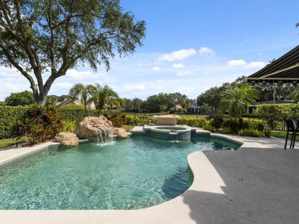 6215 BLAKEFORD Drive WINDERMERE, FL