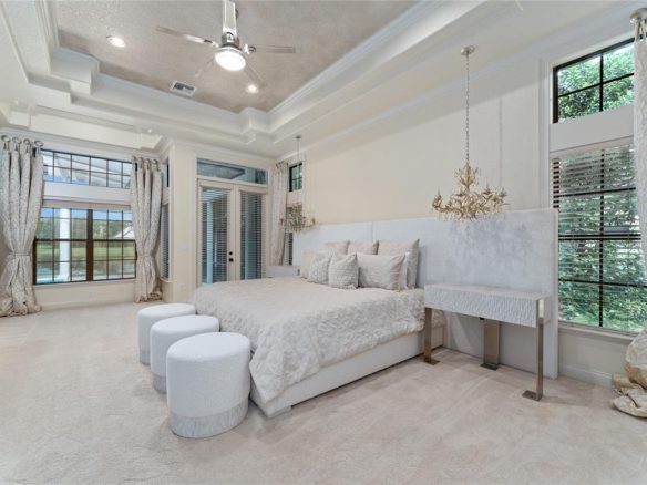 6221 BLAKEFORD Drive WINDERMERE, FL